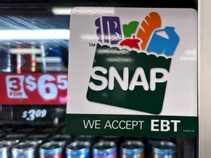 Trump will block SNAP funds from states that don't share data